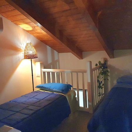 Appartamento Dimora Chiaretta Caronno Pertusella Esterno foto