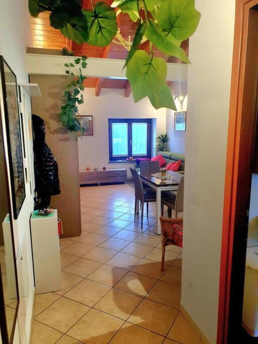 Appartamento Dimora Chiaretta Caronno Pertusella Esterno foto